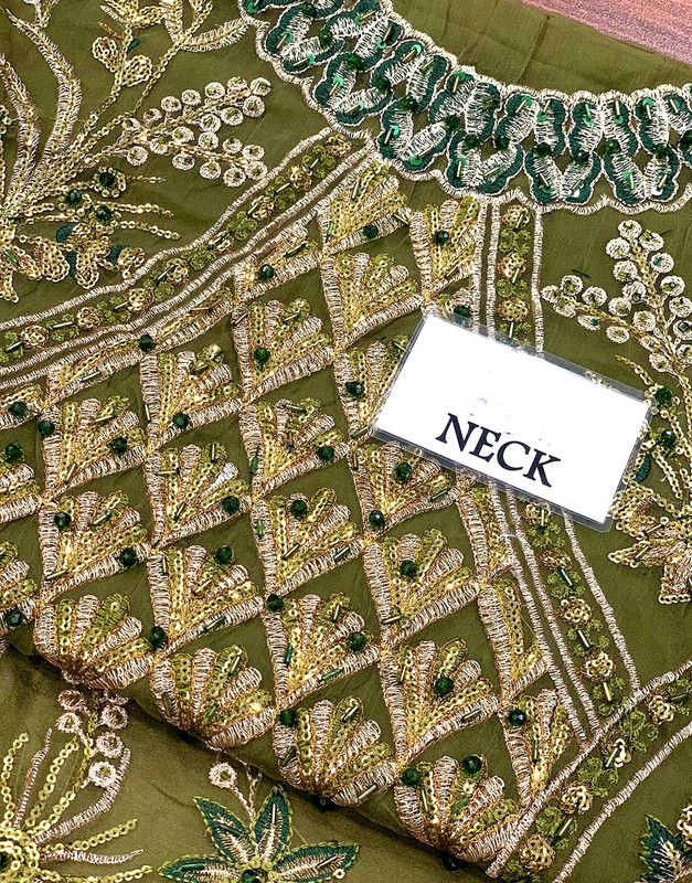 Luxurious Heavy Embroidered Organza Bridal Mehndi Dress 2025 image 4
