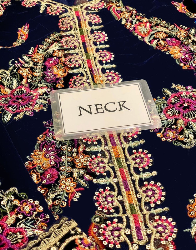 Luxury Heavy Embroidered Velvet Wedding Dress with Emb. Chiffon Dupatta image 5