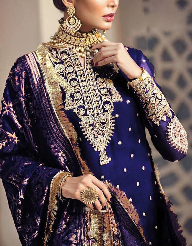 Elegant Embroidered Organza Dress with Organza Jacquard Dupatta image 2