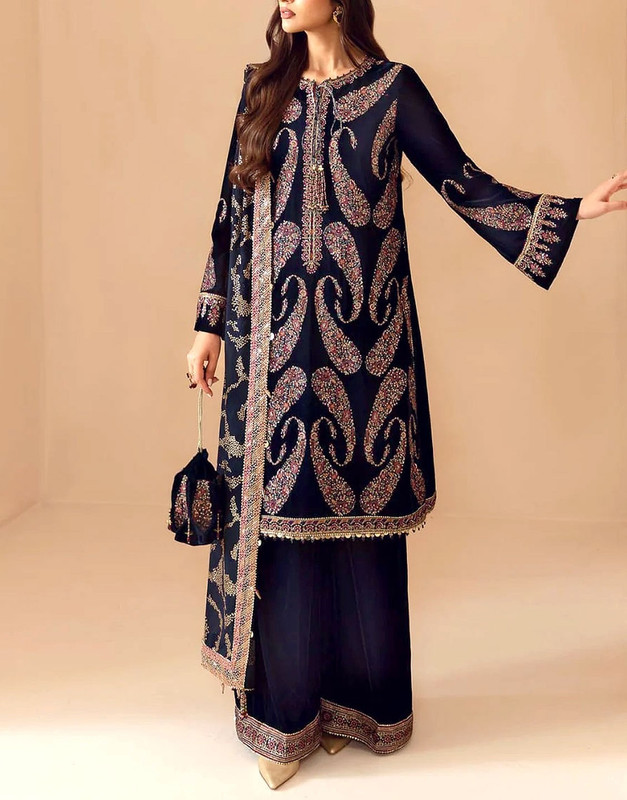 Luxury Heavy Embroidered Velvet Wedding Dress with Emb. Chiffon Dupatta image 2