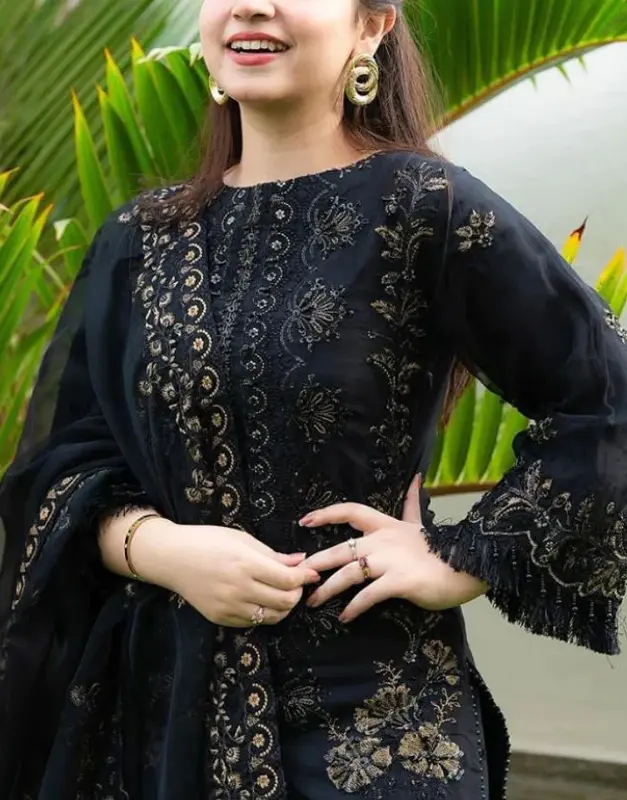 Luxury Embroidered Cotton Dress 2025 with Bamber Chiffon Dupatta image 2